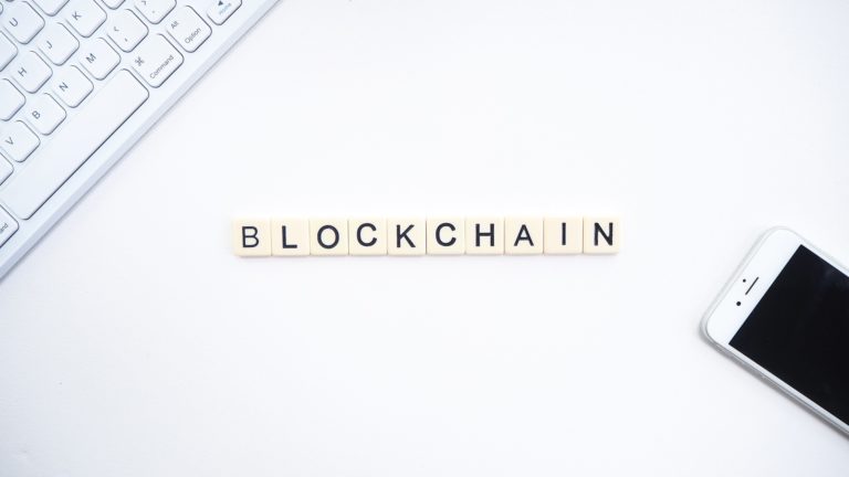 pexels-launchpresso-2556699